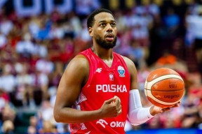 赛前休斯敦火箭迎来里程碑：欧篮联节点到来，质疑声仍在，更衣室氛围转暖的简单介绍-金年会官网入口