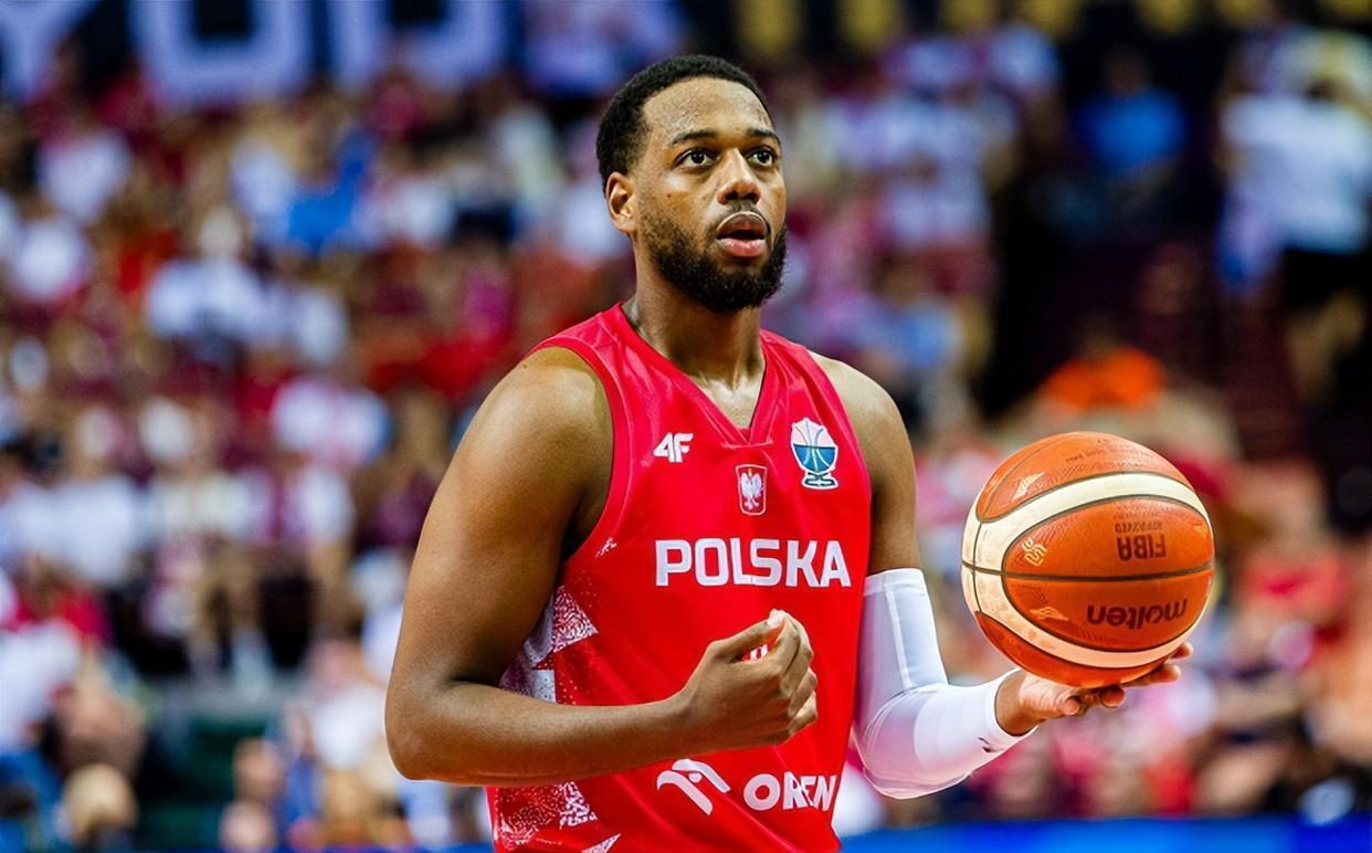 关键时刻CBA季后赛传出新动向；波特兰开拓者再遭质疑；管理层表态：态度坚定；训练强度明显提升 