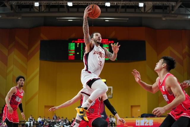 包含全明星赛赛前再迎强敌；浙江稠州更衣室发声；主帅态度：引发热议；资深球员宣示担当的词条